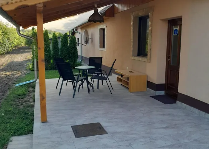 Apartman Pored Jezera